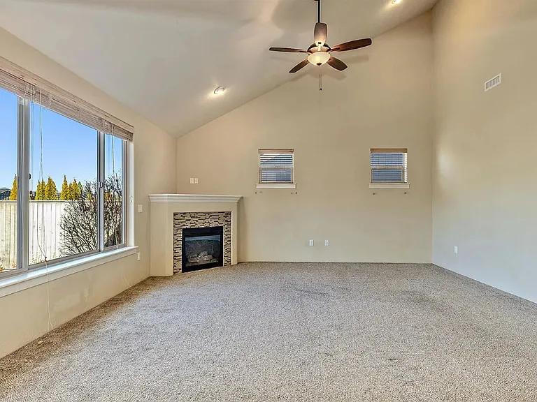 2436 Bridgewater Way — Photo 9