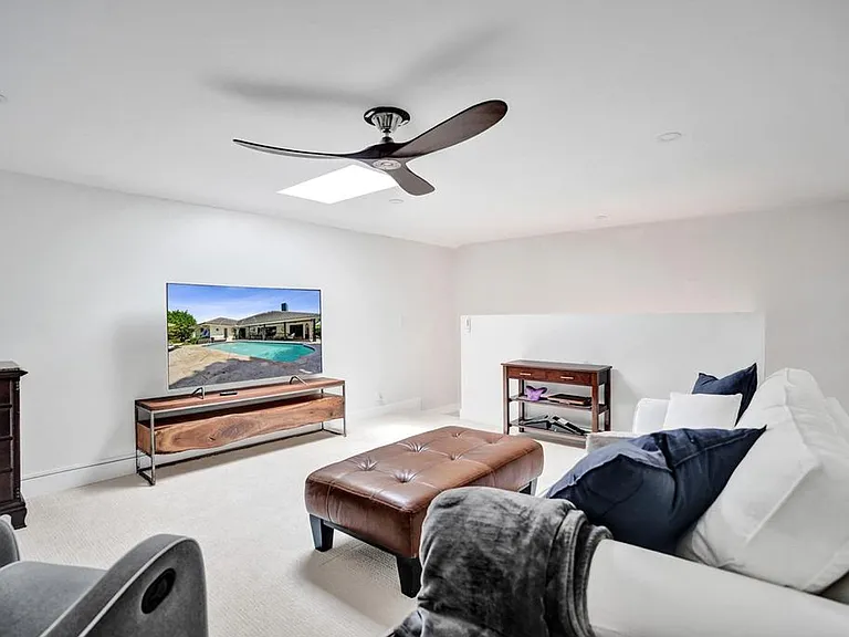 5569 Wind Drift Ln — Photo 73