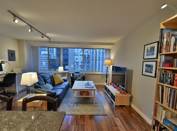 2nd image of 211 E Ohio St APT 1522