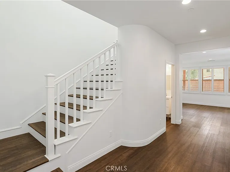 37 Larkfield — Photo 10