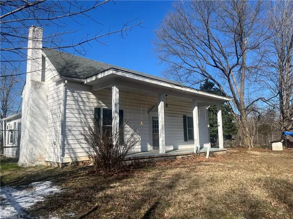 217 Nunnally Rd S, Pelham, NC 27311