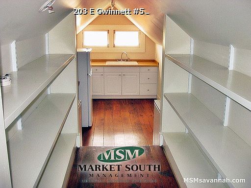 5th image of 203 E Gwinnett St APT 5