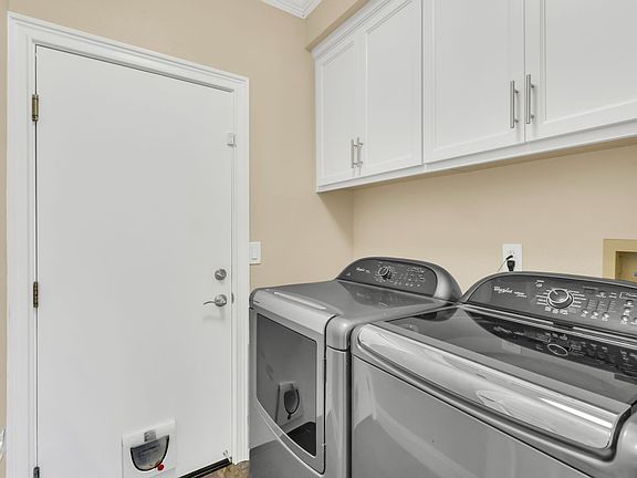5th image of 462 Anacapa Dr