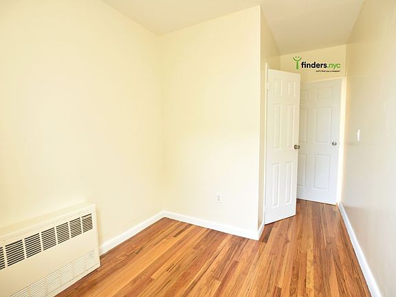 4th image of 447 E 116th St APT 4B