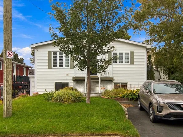 36 Jersey Avenue, Mount Pearl, NL A1N1T9