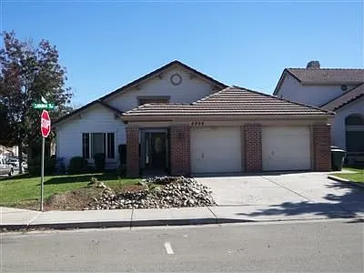 2900 Savanna Dr photo 1