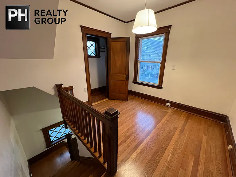 44 Capitol St — Photo 13