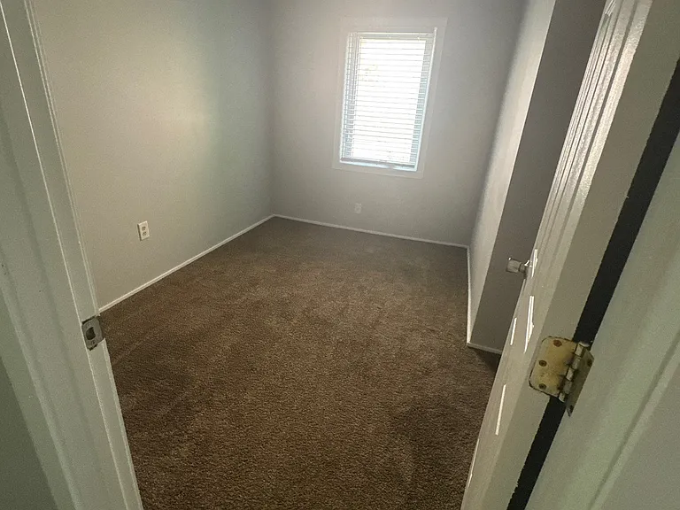 435 Thornton St #1 — Photo 4