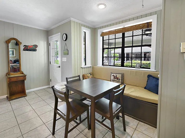 2040 Appaloosa Trl — Photo 24