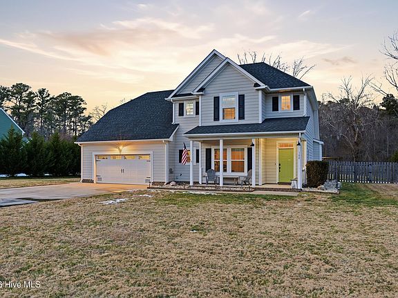 3rd image of 108 Rosedale Court