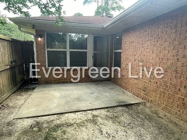 111 Barnsbury Ct — Photo 22
