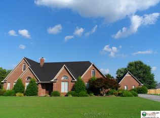 120 Highland Dr, Moulton, AL 35650