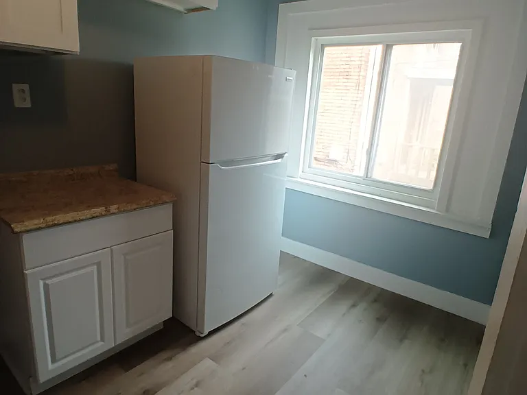 2417B Lasalle St #2417 — Photo 6