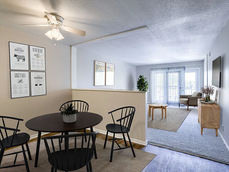 Three Bedroom (Remodel) - 3 Bed / 1.5 Bath - 1,094 Sq.Ft.