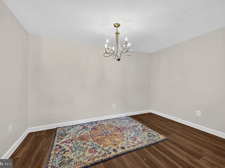 517 Florida Ave #T4 — Photo 10