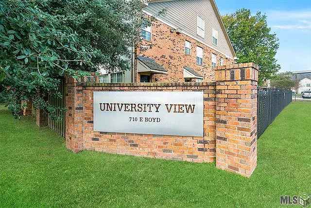710 E Boyd Dr #305 — Photo 14