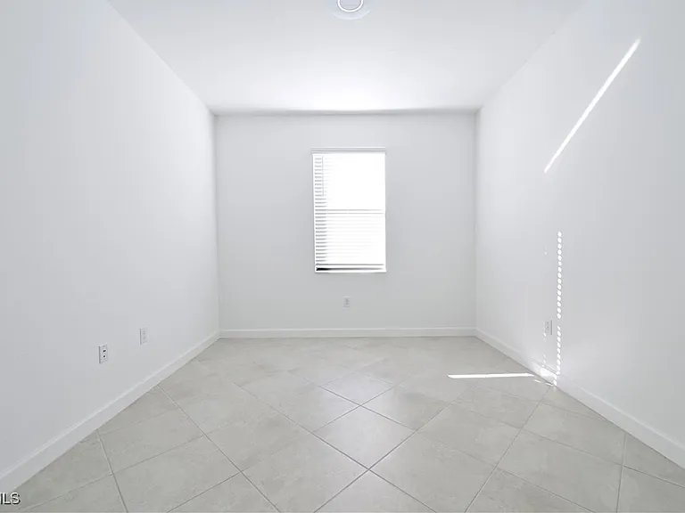 11171 Canopy Loop — Photo 4