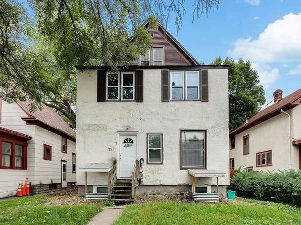 4 bedroom 2 bath available 9/1/2023