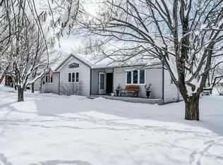 475 Moose Crossing Rd, Gallatin Gateway, MT 59730