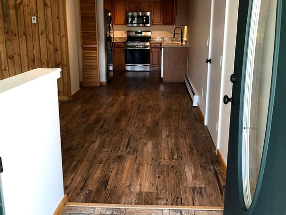 2nd image of 622 Fairview Blvd #1