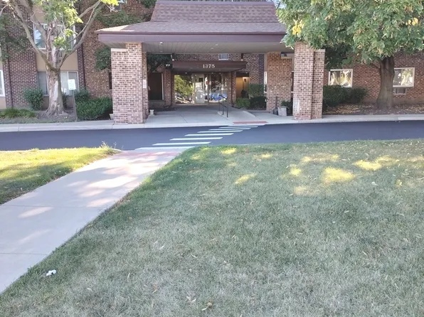1375 Rebecca Dr APT 103, Hoffman Estates, IL 60169