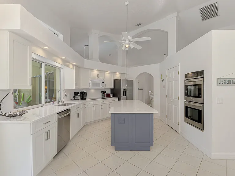915 Park Place Dr — Photo 40