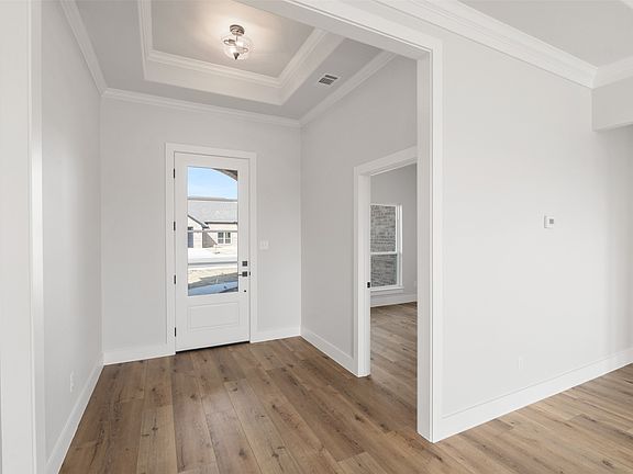 3rd image of 503 Limestone Cir