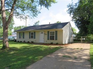 750 Dellinger Dr, Jeffersonville, IN 47130