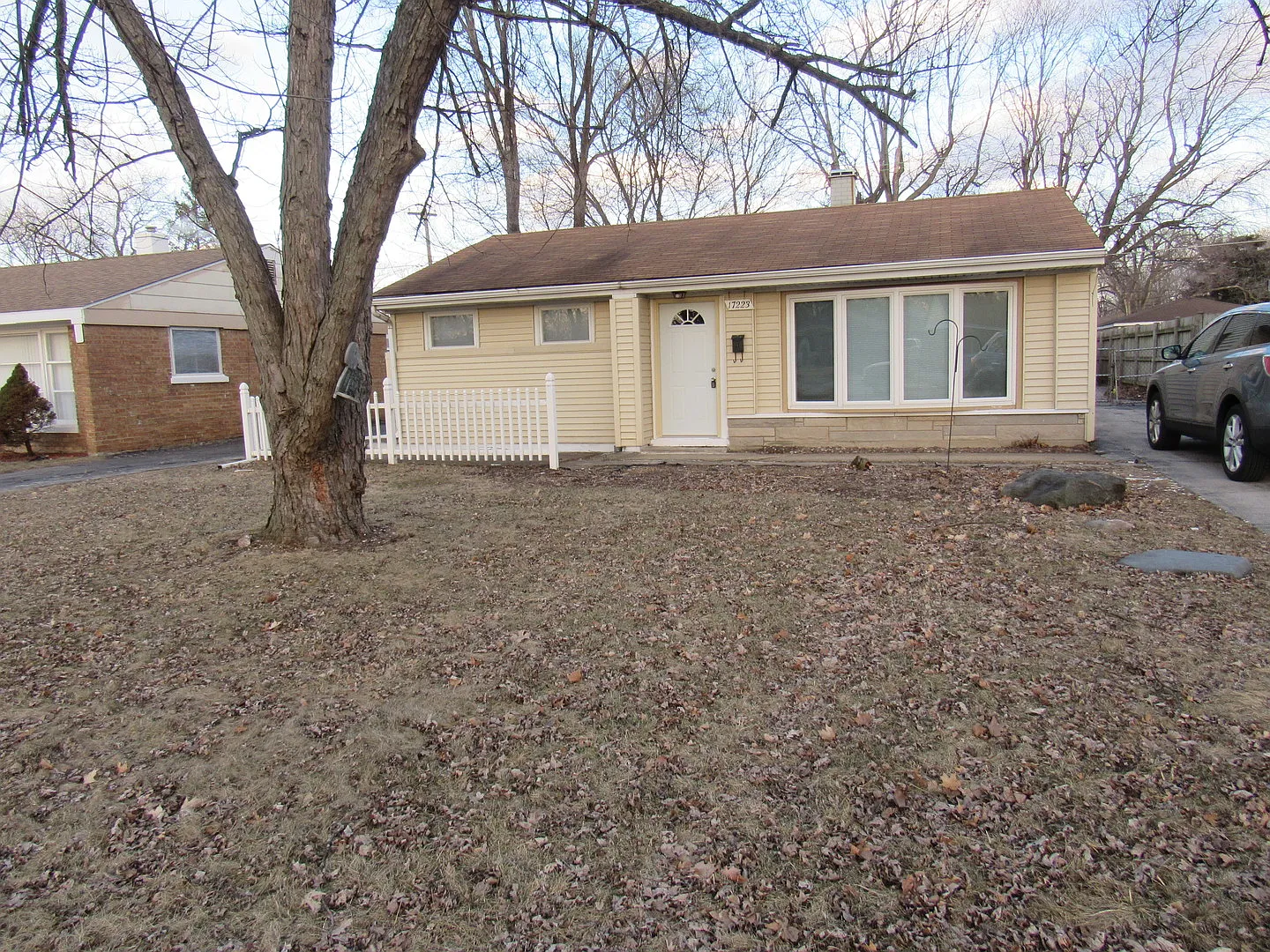 17223 Greenbay Ave photo 1