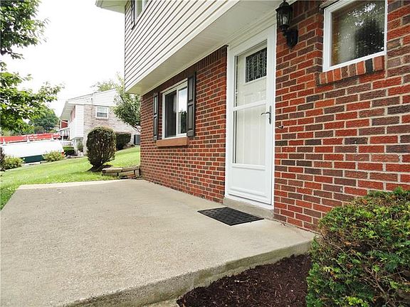 2nd image of 12720 Deborah Dr