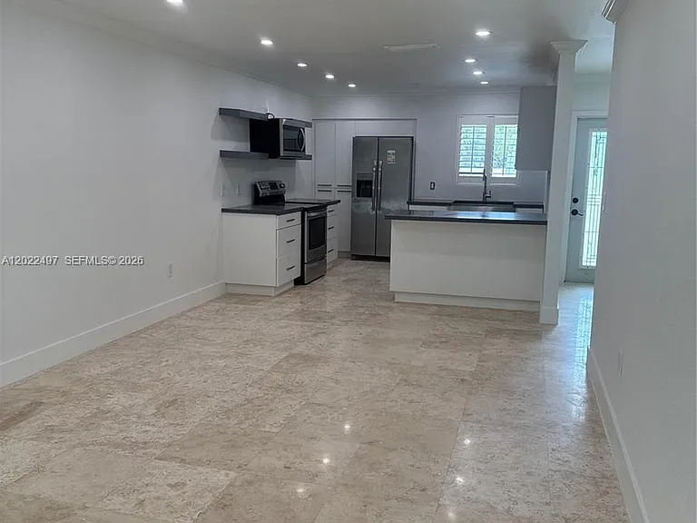 13932 Kendale Lakes Dr #13932 — Photo 15