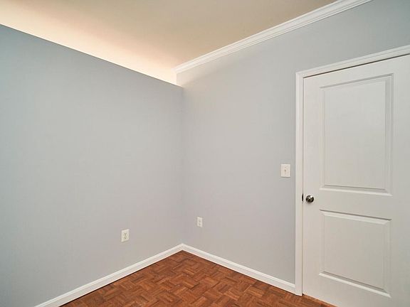 5th image of 1711 Massachusetts Ave NW #623