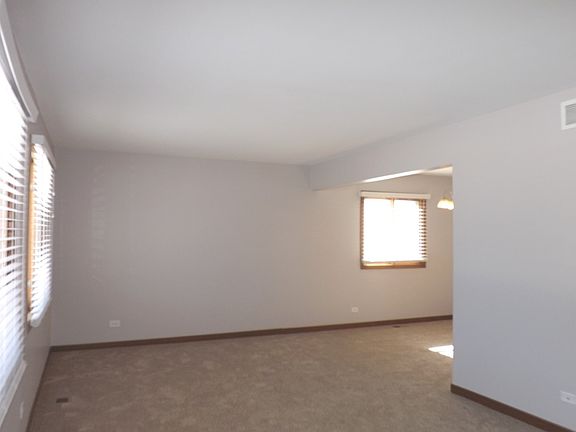2nd image of 431 Fawn Dr