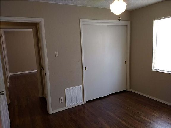 5th image of 1646 Kirkwood Dr