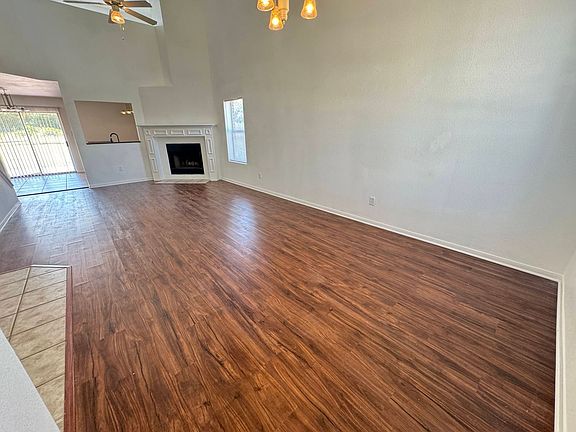 2nd image of 4309 Paintbrush Dr