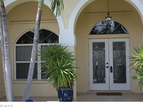 3rd image of 1449 SE 13th St