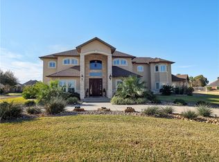 204 Black Diamond Rd, Portland, TX 78374