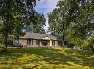 3404 N Woodridge Rd, Mountain Brook, AL 35223