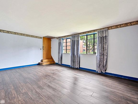 5th image of 5730 S Stony Island Ave #G