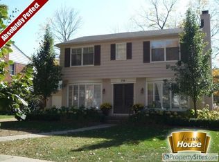 798 Tottenham Rd, Birmingham, MI 48009