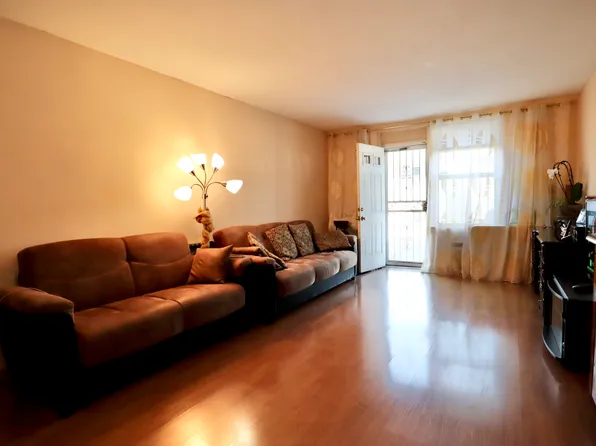 2800 Coyle Street image 1 of 23