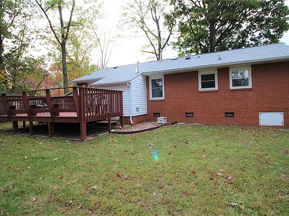 2nd image of 3202 Orange St