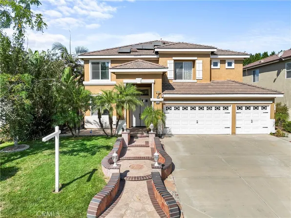 8463 Monique Ct, Riverside, CA 92508