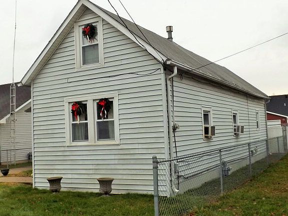 3rd image of 2416 W 9th St
