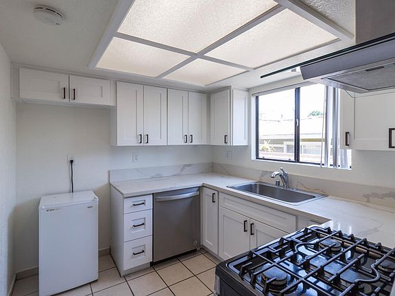 2nd image of 510 S Adams St APT 6