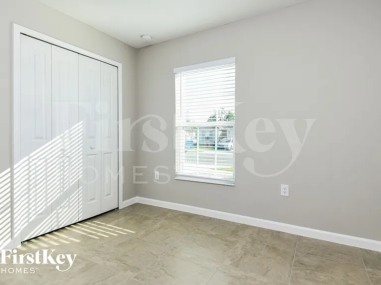 462 Earhart Dr — Photo 15