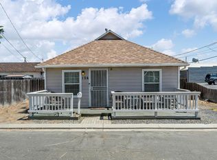 124 N Locust Ave, Ripon, CA 95366