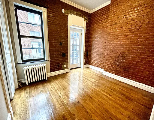 Rented by Nest Seekers International | media 10