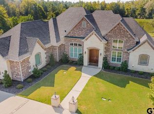 66 S Ryder Cup Trl, Lindale, TX 75771