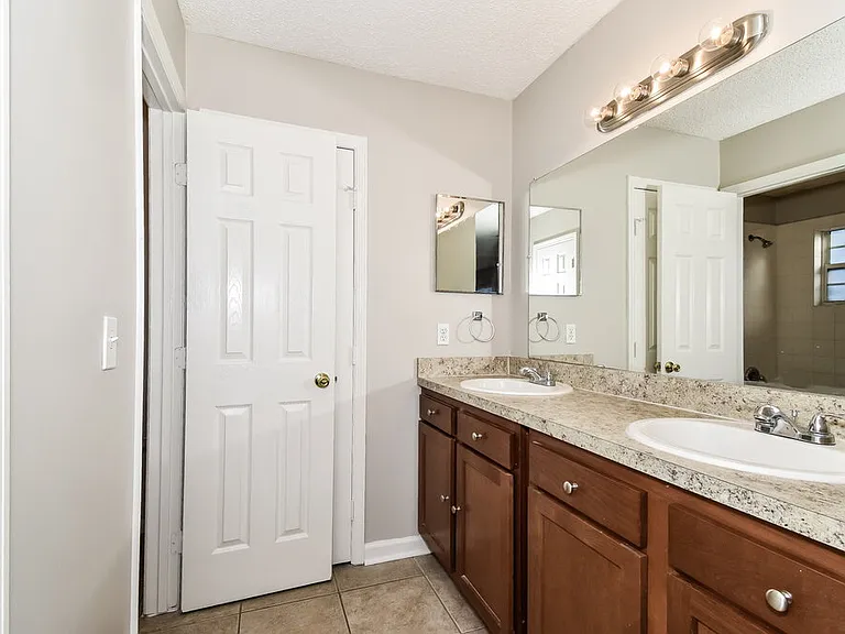 1243 Windy Willows Dr — Photo 11